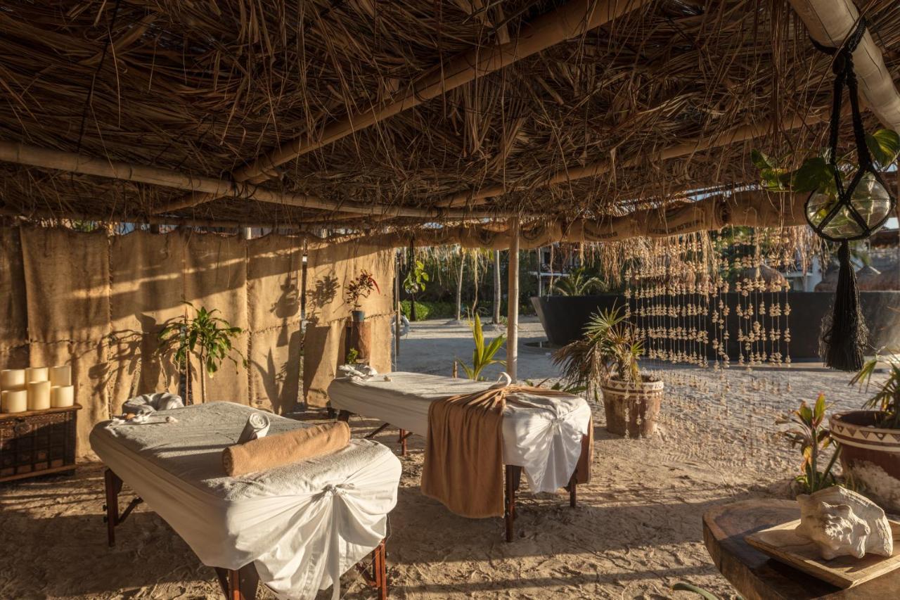 Hotel Villas Flamingos Остров Холбокс Экстерьер фото